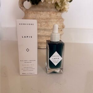 TWO Herbivore Lapis Facial Oil